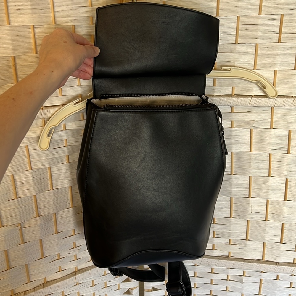 Pixie Mood Vegan Leather Small Backpack/Cross Bod… - image 3
